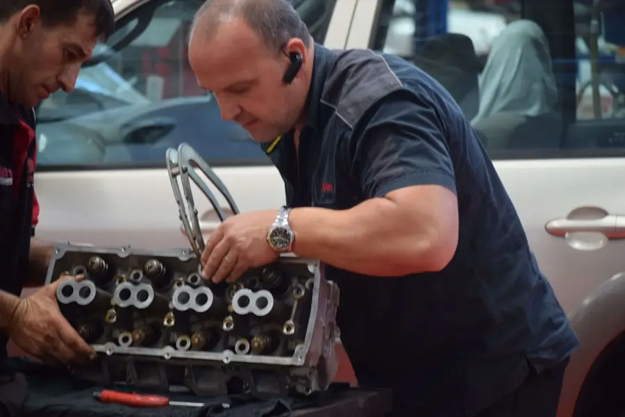 Mechanical Repairs at Hitech, Mascot